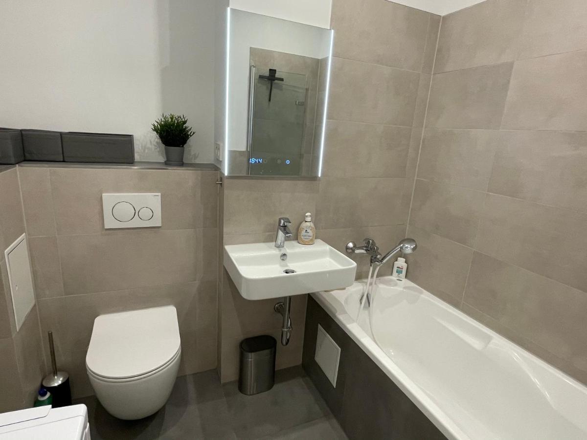 Zentrumsnahe Leipzig-Apartments, Nahe Ufz Und Bmw Inkl Parkplatz Und Fahrraeder Extérieur photo
